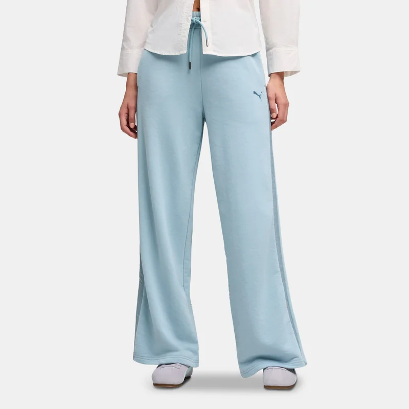 Women's Logo Graphic T-Shirt